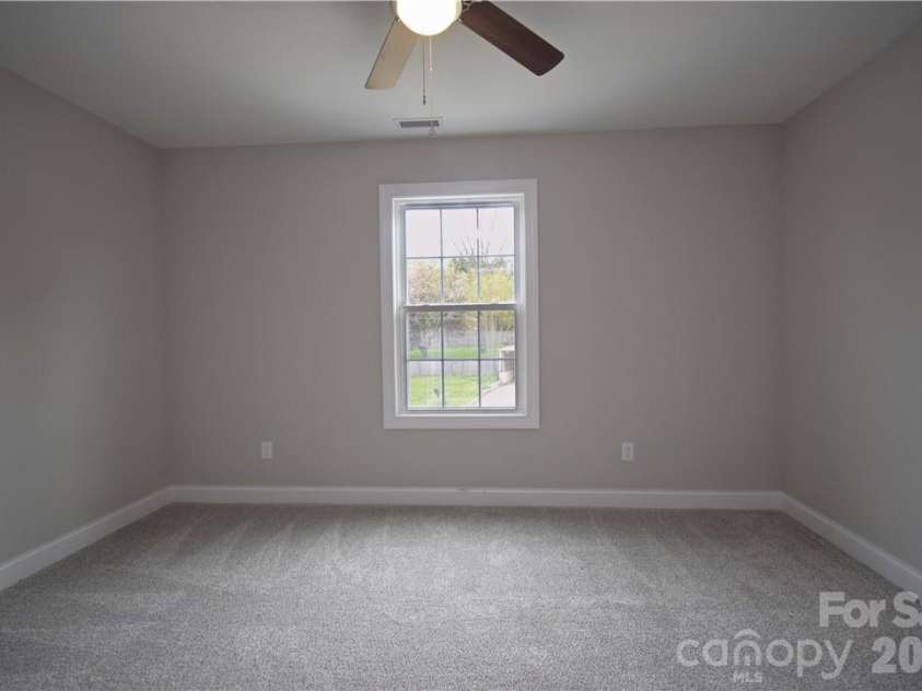 5123 Hanging Rock Court, Hickory, NC 28601.  MLS# CAR4395807, YatesRealty ID 32223. 