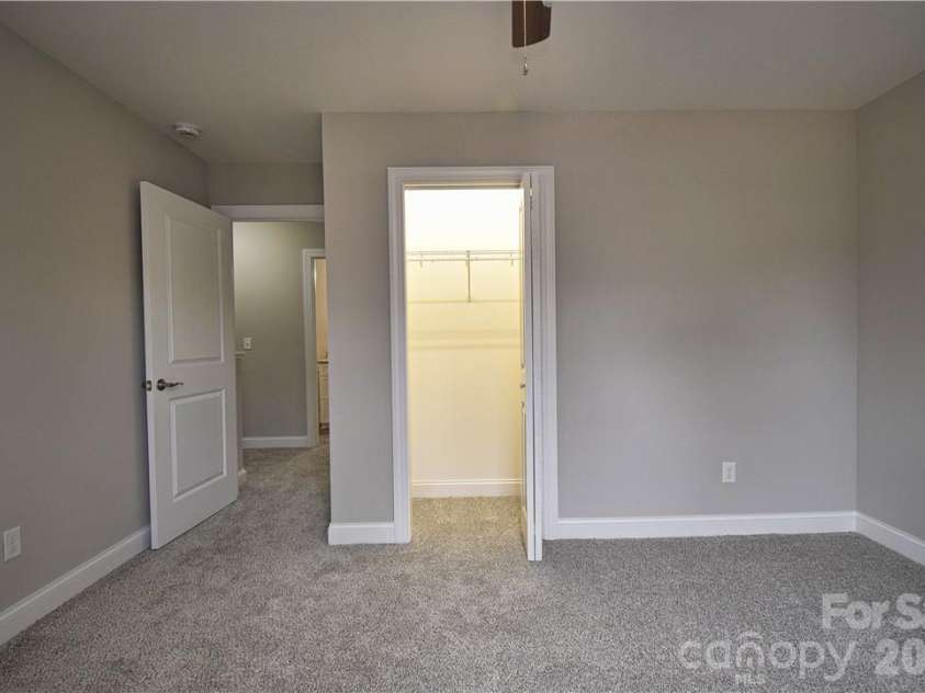 5123 Hanging Rock Court, Hickory, NC 28601.  MLS# CAR4395807, YatesRealty ID 32223. 
