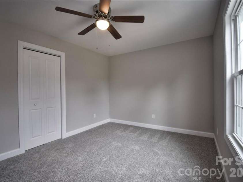 5123 Hanging Rock Court, Hickory, NC 28601.  MLS# CAR4395807, YatesRealty ID 32223. 