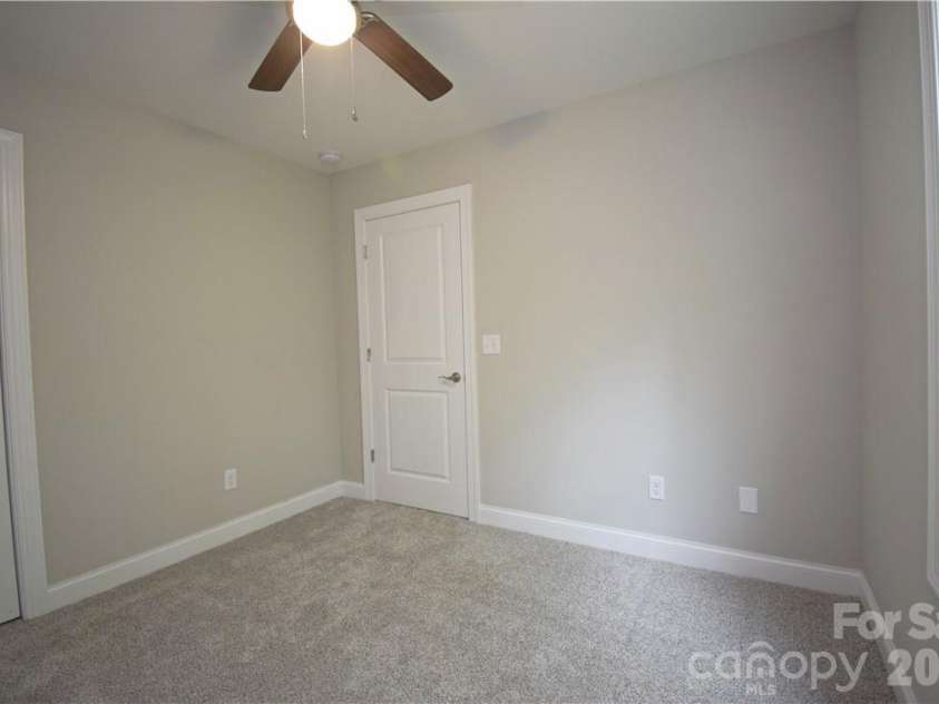 5123 Hanging Rock Court, Hickory, NC 28601.  MLS# CAR4395807, YatesRealty ID 32223. 