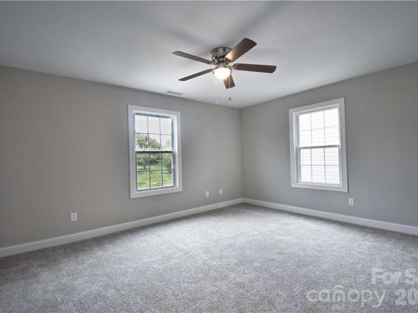 5123 Hanging Rock Court, Hickory, NC 28601.  MLS# CAR4395807, YatesRealty ID 32223. 