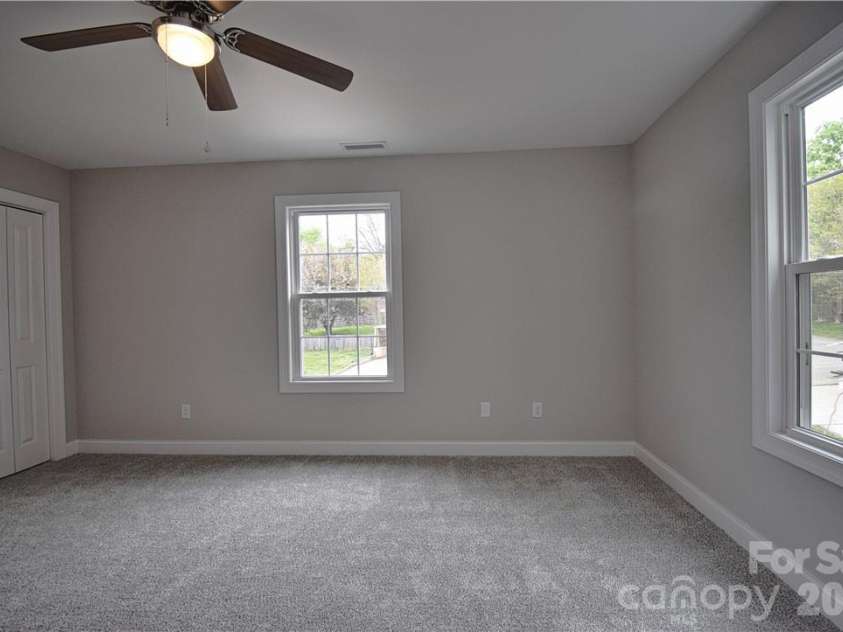 5123 Hanging Rock Court, Hickory, NC 28601.  MLS# CAR4395807, YatesRealty ID 32223. 