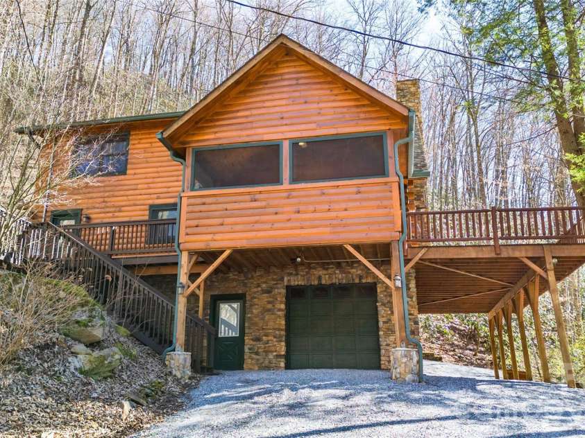 3548 Dicks Creek Road, Whittier, NC 28789.  MLS# CAR4396310, YatesRealty ID 32224. 