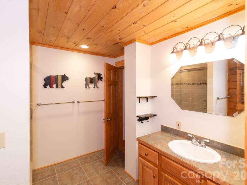 3548 Dicks Creek Road, Whittier, NC 28789.  MLS# CAR4396310, YatesRealty ID 32224. 