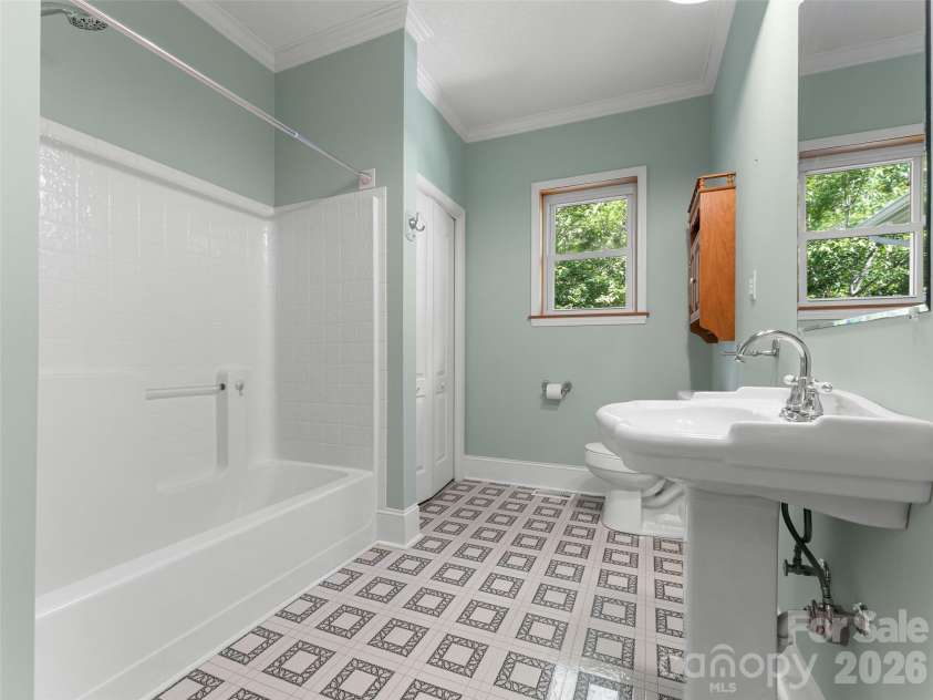 387 Crystal Creek Drive, Pisgah Forest, NC 28768.  MLS# CAR4373550, YatesRealty ID 32225. Shared full bath