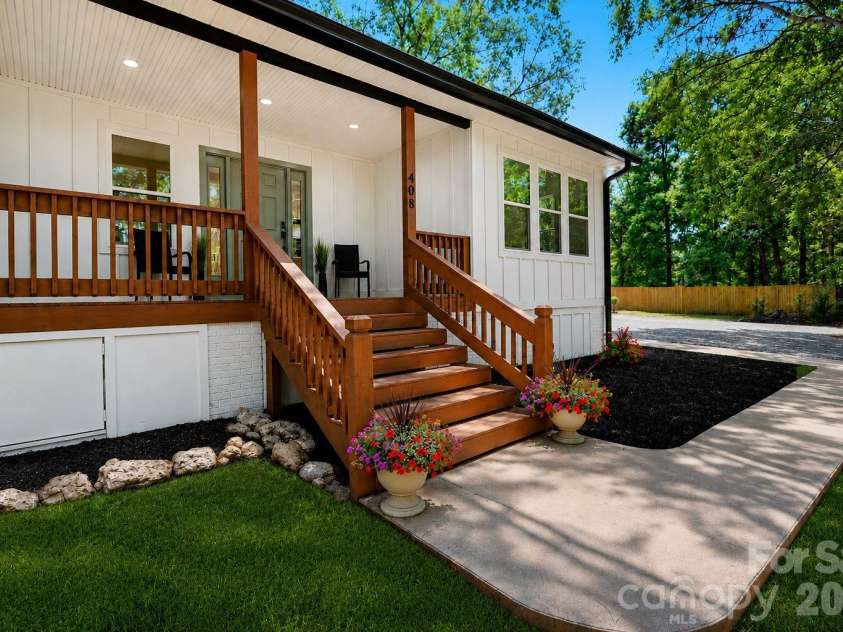 408 Birmingham Lane, Monroe, NC 28110.  MLS# CAR4394323, YatesRealty ID 32226. Front