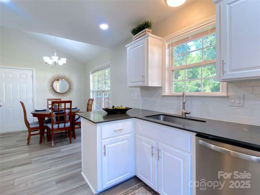 4445 Homestead Road, Rock Hill, SC 29732.  MLS# CAR4230558, YatesRealty ID 32226. Light & bright kitchen overlooking backyard and dinning area!