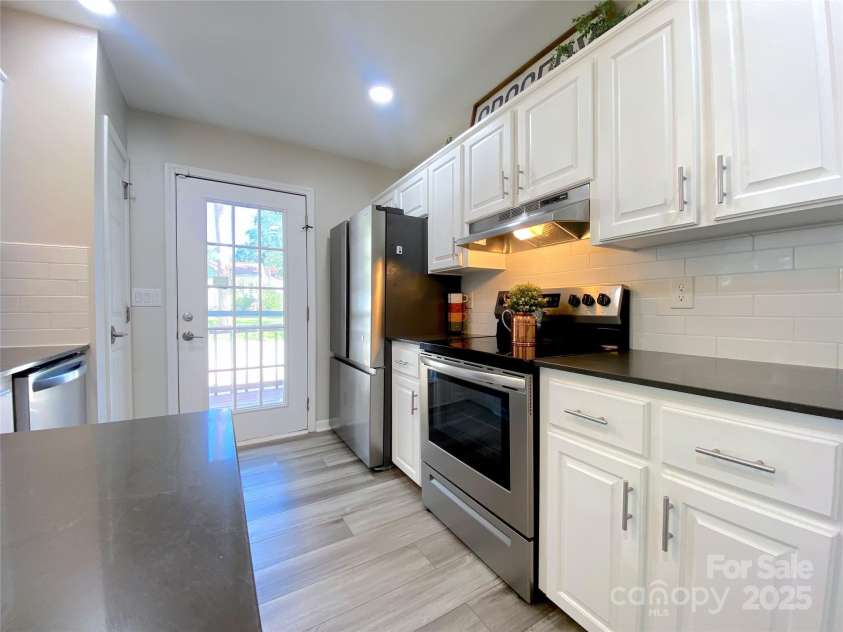 4445 Homestead Road, Rock Hill, SC 29732.  MLS# CAR4230558, YatesRealty ID 32226. Side entry into kitchen with pantry & lots of storage!
