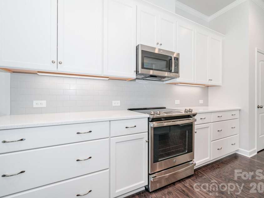 456 Lucky Drive, Concord, NC 28027.  MLS# CAR4313263, YatesRealty ID 32227. 