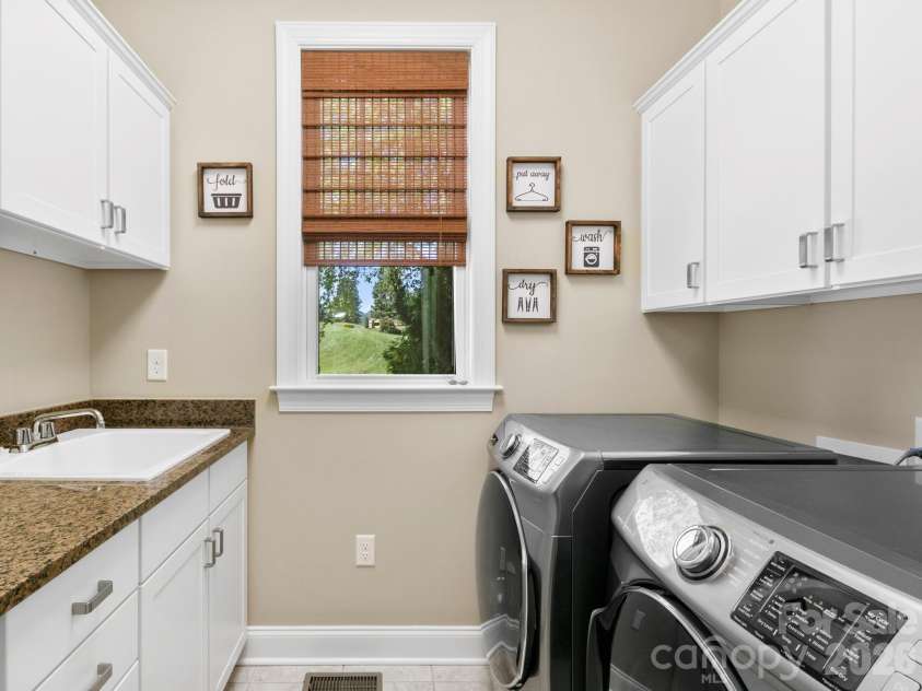 32 Lake Vista Drive, Fletcher, NC 28732.  MLS# CAR4388270, YatesRealty ID 32228. Laundry Room (Main Level)