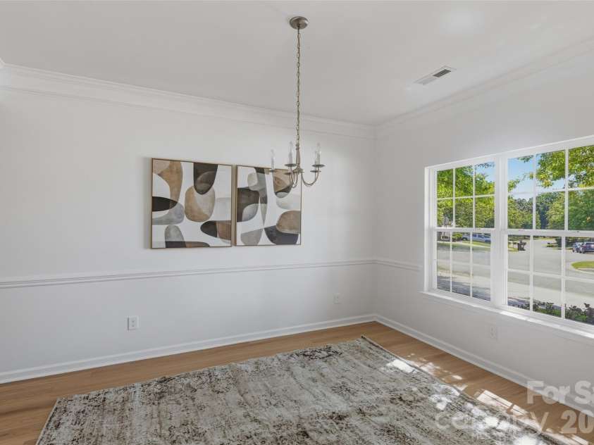 2700 Piersland Drive, Matthews, NC 28104.  MLS# CAR4390118, YatesRealty ID 32229. 