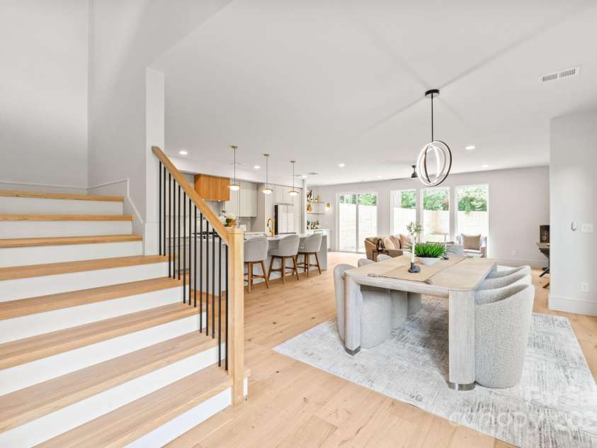 2733 Cowles Road, Charlotte, NC 28208.  MLS# CAR4271818, YatesRealty ID 32229. 