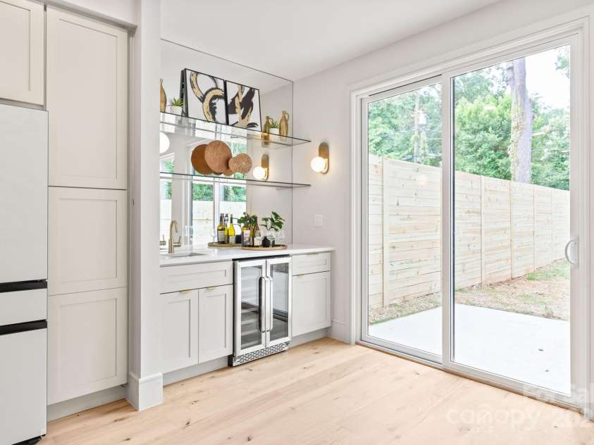 2733 Cowles Road, Charlotte, NC 28208.  MLS# CAR4271818, YatesRealty ID 32229. 