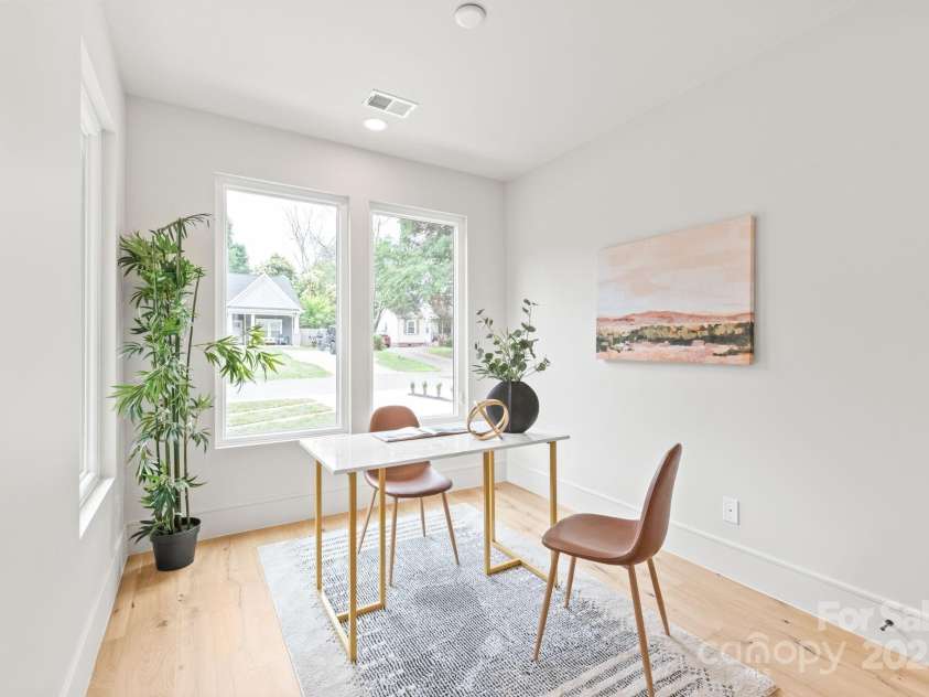 2733 Cowles Road, Charlotte, NC 28208.  MLS# CAR4271818, YatesRealty ID 32229. 