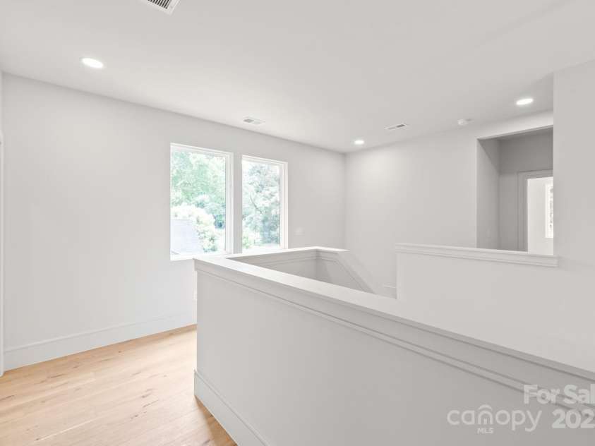 2733 Cowles Road, Charlotte, NC 28208.  MLS# CAR4271818, YatesRealty ID 32229. 