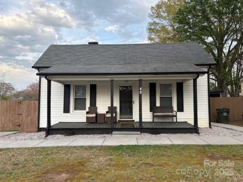 48 Mandalay Place, Concord, NC 28027.  MLS# CAR4239362, YatesRealty ID 3223. 