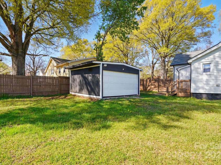 48 Mandalay Place, Concord, NC 28027.  MLS# CAR4239362, YatesRealty ID 3223. 