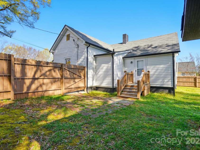 48 Mandalay Place, Concord, NC 28027.  MLS# CAR4239362, YatesRealty ID 3223. 