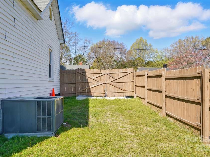 48 Mandalay Place, Concord, NC 28027.  MLS# CAR4239362, YatesRealty ID 3223. 