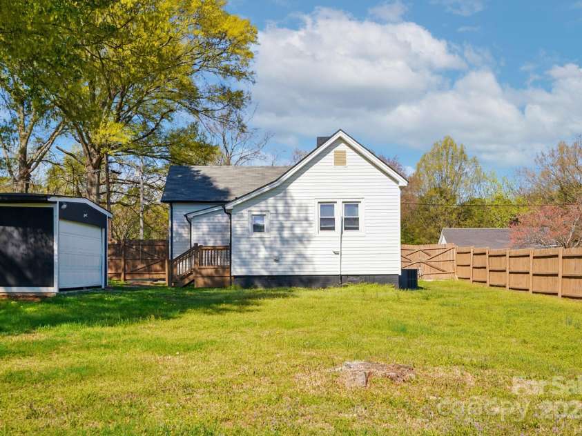 48 Mandalay Place, Concord, NC 28027.  MLS# CAR4239362, YatesRealty ID 3223. 