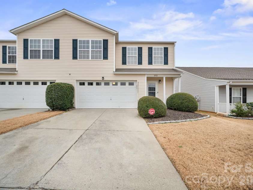 8552 Westhope Street, Charlotte, NC 28216.  MLS# CAR4340767, YatesRealty ID 3223. 