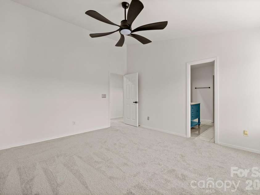 8552 Westhope Street, Charlotte, NC 28216.  MLS# CAR4340767, YatesRealty ID 3223. 