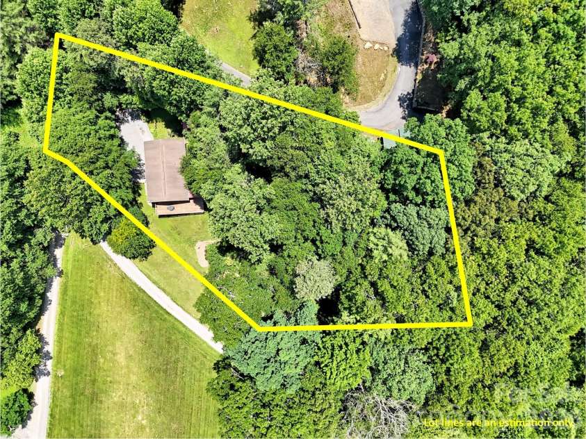 372 Shady Ridge Road, Waynesville, NC 28785.  MLS# CAR4393581, YatesRealty ID 32230. Plot Map