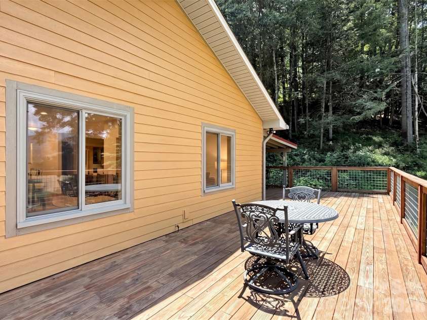 372 Shady Ridge Road, Waynesville, NC 28785.  MLS# CAR4393581, YatesRealty ID 32230. Side deck