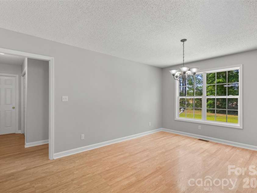 2004 Hunters Ridge Road, Lancaster, SC 29720.  MLS# CAR4393160, YatesRealty ID 32231. 