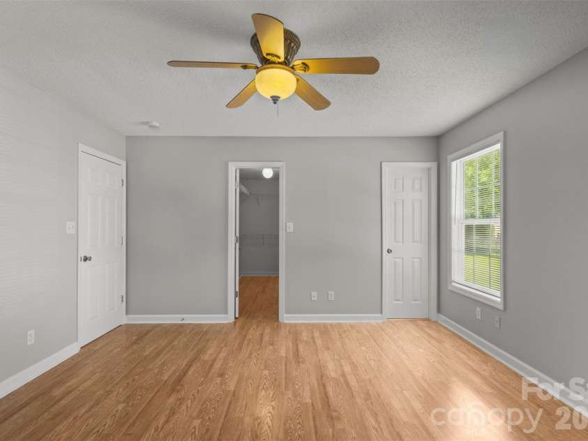2004 Hunters Ridge Road, Lancaster, SC 29720.  MLS# CAR4393160, YatesRealty ID 32231. 