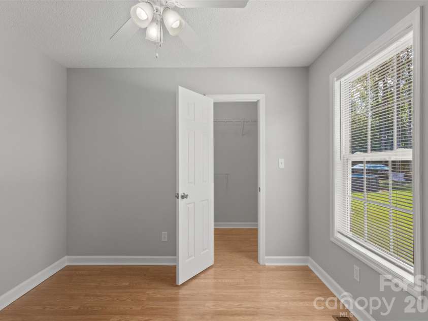 2004 Hunters Ridge Road, Lancaster, SC 29720.  MLS# CAR4393160, YatesRealty ID 32231. 