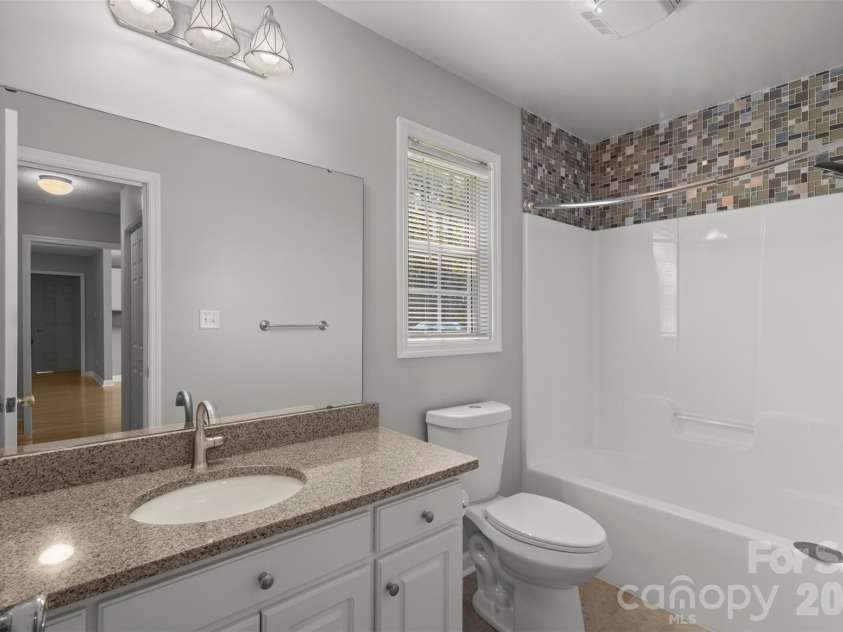 2004 Hunters Ridge Road, Lancaster, SC 29720.  MLS# CAR4393160, YatesRealty ID 32231. 