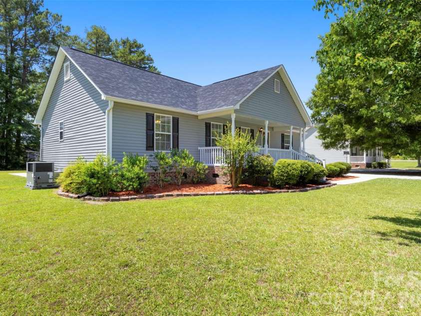 2004 Hunters Ridge Road, Lancaster, SC 29720.  MLS# CAR4393160, YatesRealty ID 32231. 