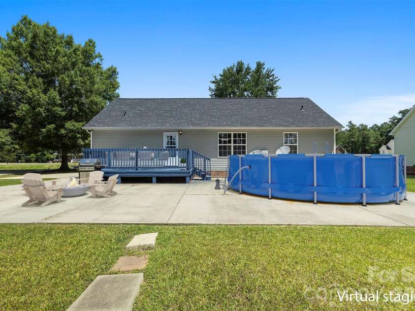 2004 Hunters Ridge Road, Lancaster, SC 29720.  MLS# CAR4393160, YatesRealty ID 32231. 