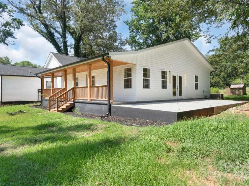 3637 Reepsville Road, Lincolnton, NC 28092.  MLS# CAR4282041, YatesRealty ID 32231. 