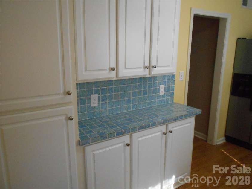407 Broad Street, Statesville, NC 28677.  MLS# CAR4390712, YatesRealty ID 32232. 