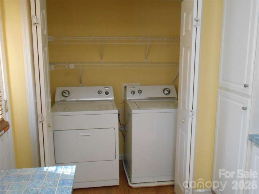 407 Broad Street, Statesville, NC 28677.  MLS# CAR4390712, YatesRealty ID 32232. Laundry closet