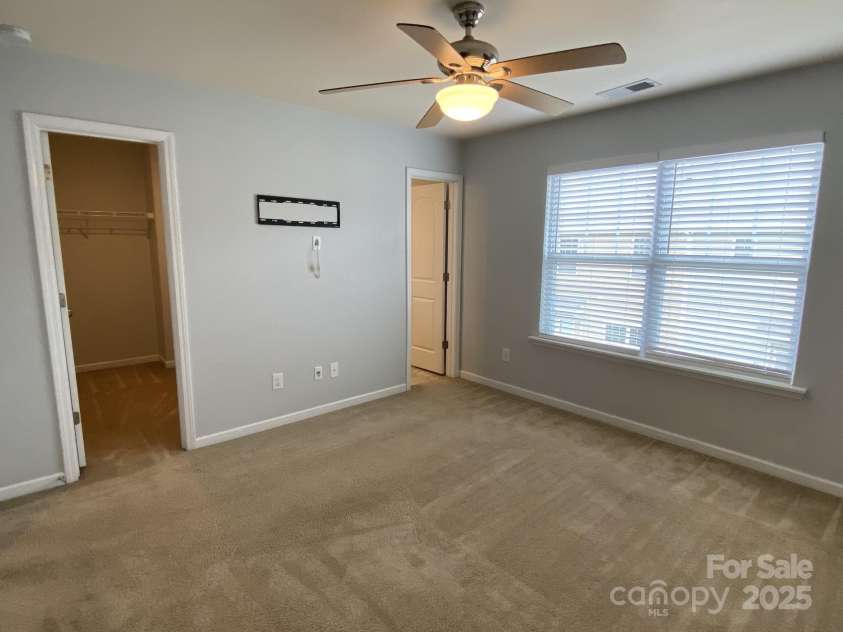 4625 Quinton Lane, Charlotte, NC 28269.  MLS# CAR4286831, YatesRealty ID 32234. 