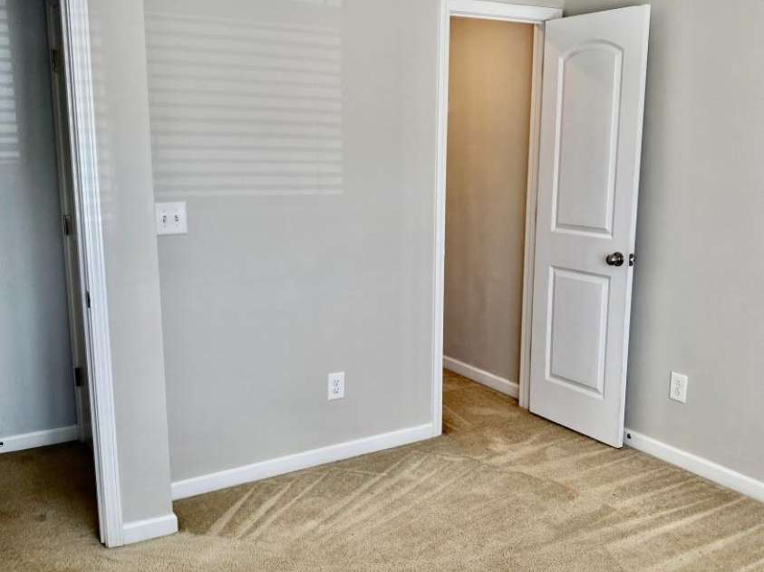 4625 Quinton Lane, Charlotte, NC 28269.  MLS# CAR4286831, YatesRealty ID 32234. 