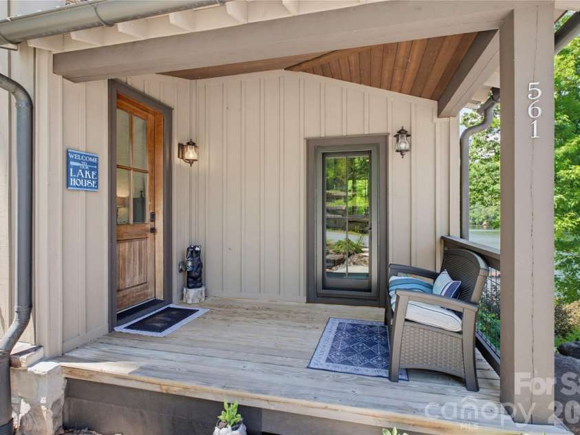 561 Harbor Ridge Drive, Tuckasegee, NC 28783.  MLS# CAR4388299, YatesRealty ID 32234. 
