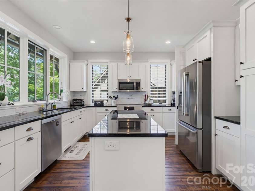 561 Harbor Ridge Drive, Tuckasegee, NC 28783.  MLS# CAR4388299, YatesRealty ID 32234. 