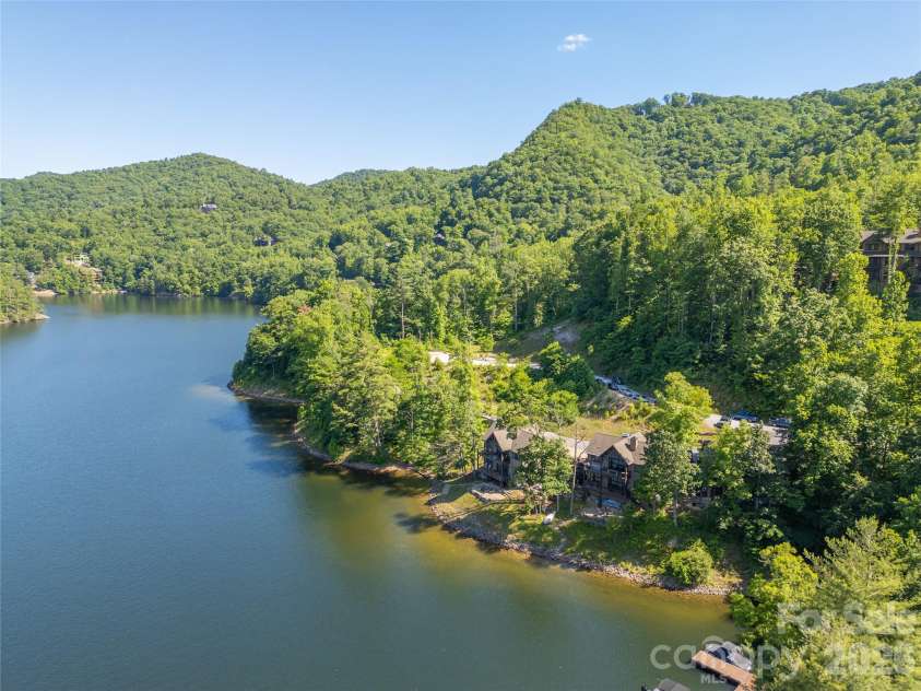 561 Harbor Ridge Drive, Tuckasegee, NC 28783.  MLS# CAR4388299, YatesRealty ID 32234. 