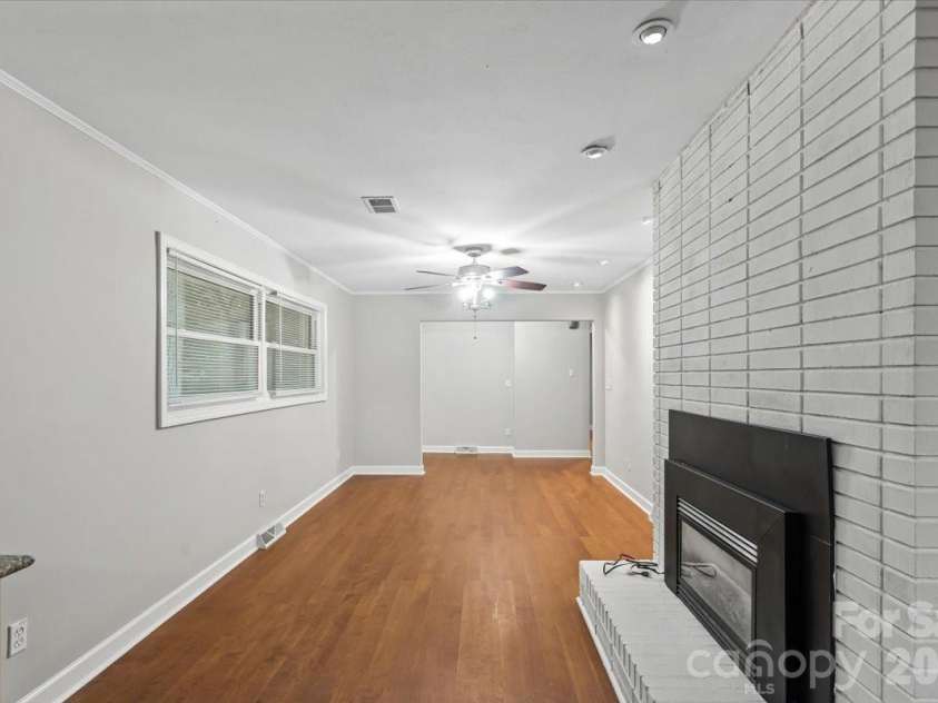 7328 Everett Drive, Charlotte, NC 28214.  MLS# CAR4390075, YatesRealty ID 32237. 
