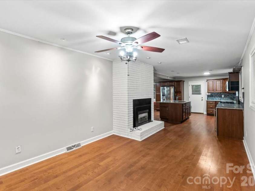 7328 Everett Drive, Charlotte, NC 28214.  MLS# CAR4390075, YatesRealty ID 32237. 