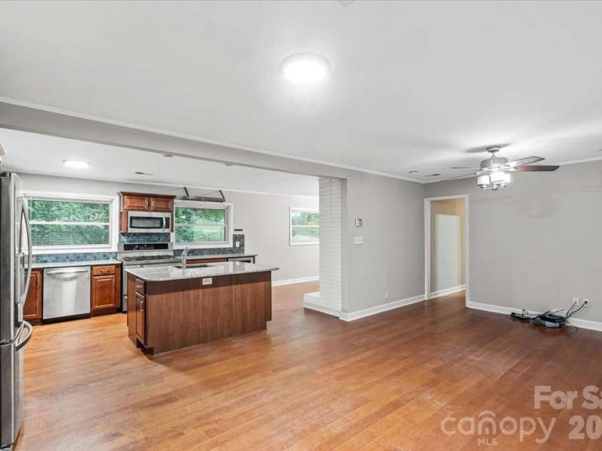 7328 Everett Drive, Charlotte, NC 28214.  MLS# CAR4390075, YatesRealty ID 32237. 