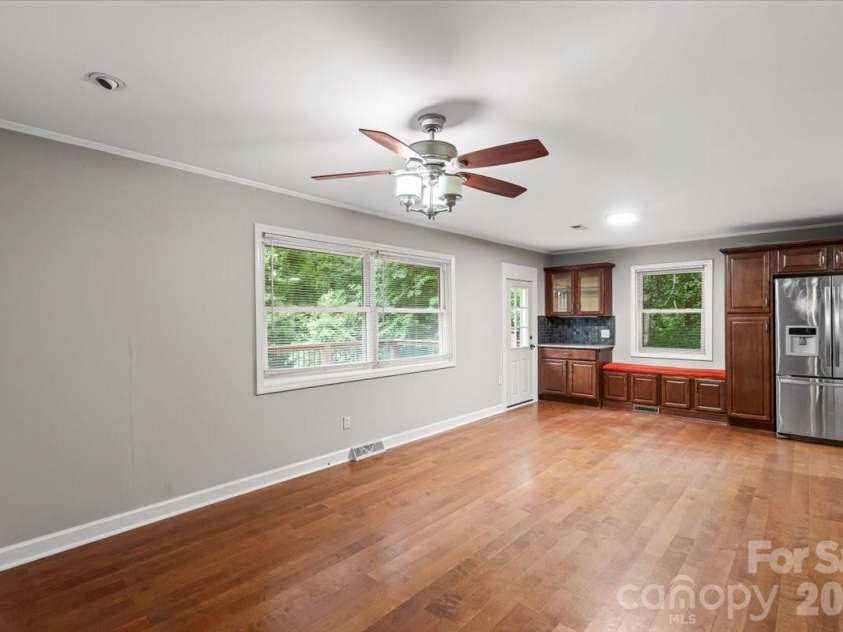 7328 Everett Drive, Charlotte, NC 28214.  MLS# CAR4390075, YatesRealty ID 32237. 