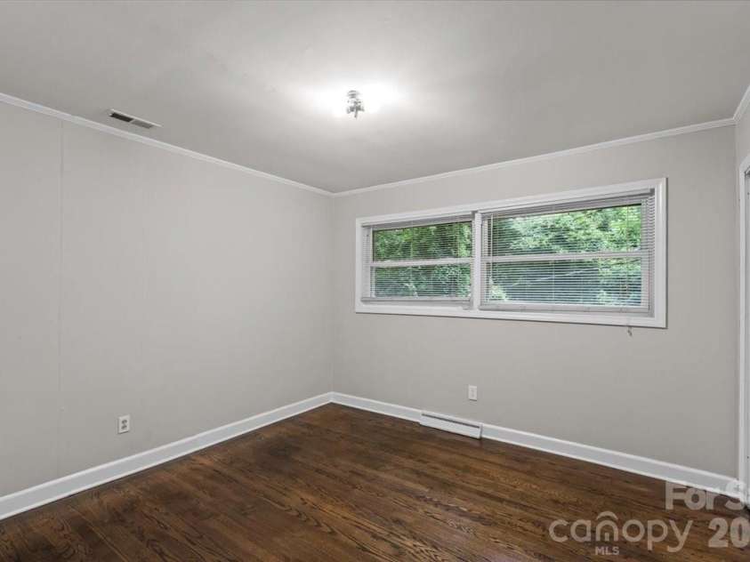 7328 Everett Drive, Charlotte, NC 28214.  MLS# CAR4390075, YatesRealty ID 32237. 