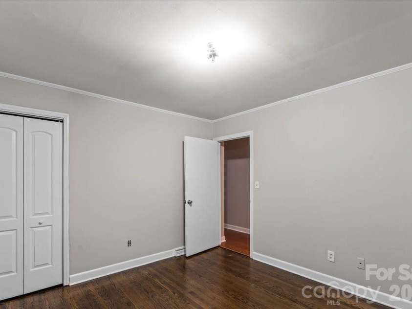 7328 Everett Drive, Charlotte, NC 28214.  MLS# CAR4390075, YatesRealty ID 32237. 