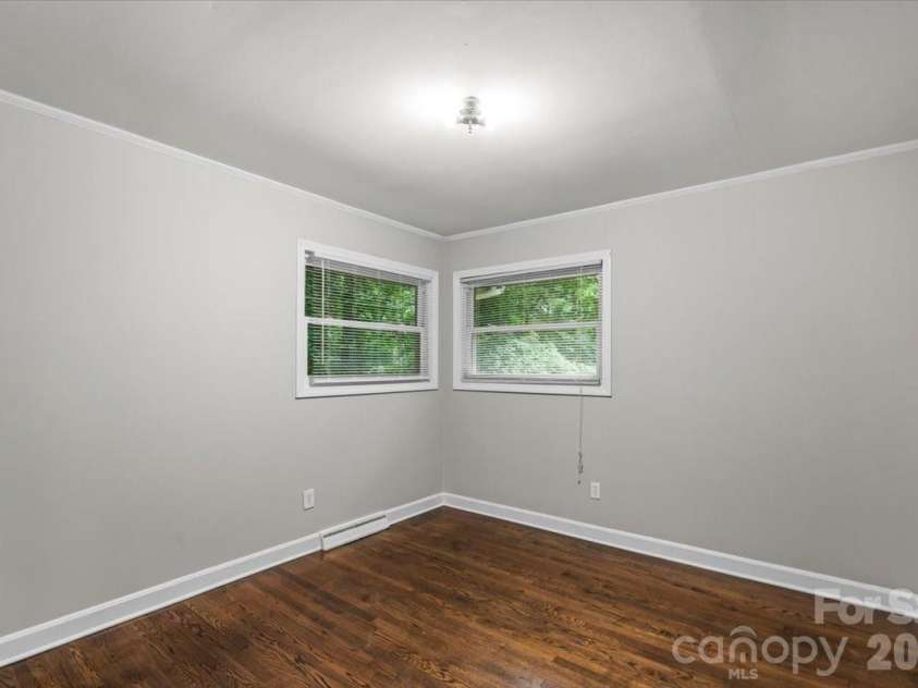 7328 Everett Drive, Charlotte, NC 28214.  MLS# CAR4390075, YatesRealty ID 32237. 
