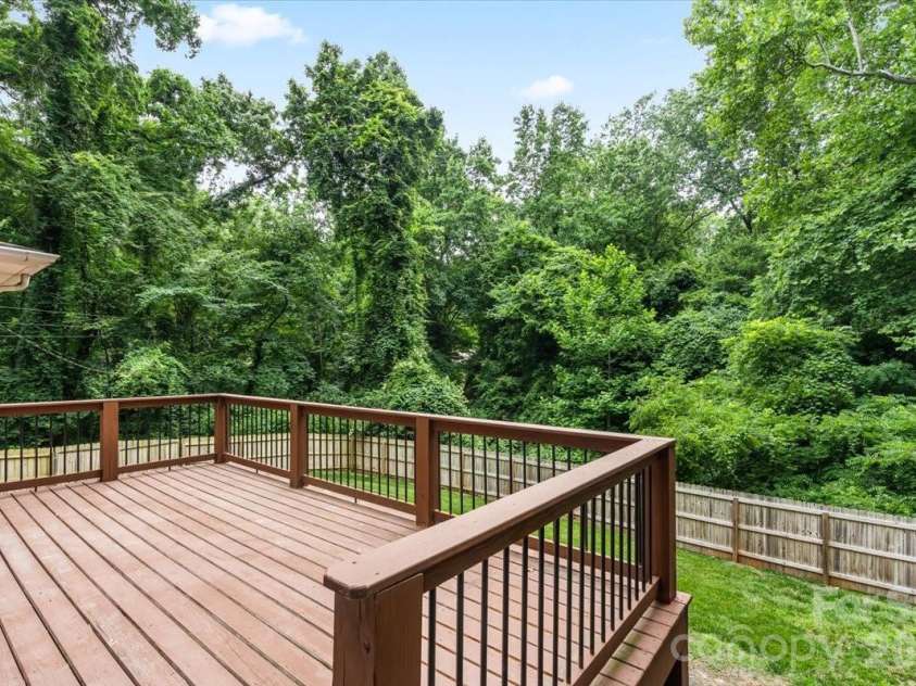 7328 Everett Drive, Charlotte, NC 28214.  MLS# CAR4390075, YatesRealty ID 32237. 